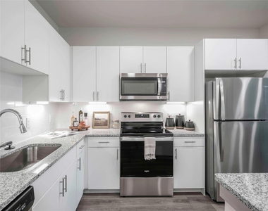 13958 Cottingham Road - Photo Thumbnail 3