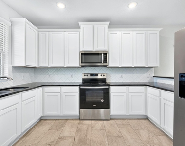 13238 Enchanted Way Drive - Photo Thumbnail 15
