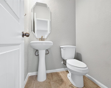 13238 Enchanted Way Drive - Photo Thumbnail 23
