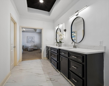 4523 Maple Street - Photo Thumbnail 23