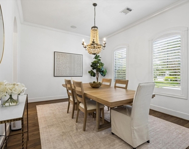 4523 Maple Street - Photo Thumbnail 4