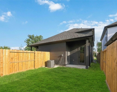 7932 Boy Street - Photo Thumbnail 23