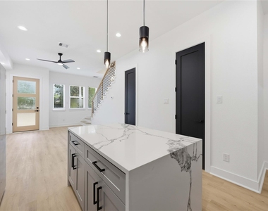 7932 Boy Street - Photo Thumbnail 9