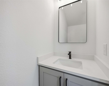 7932 Boy Street - Photo Thumbnail 10
