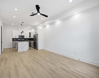 7932 Boy Street - Photo Thumbnail 5