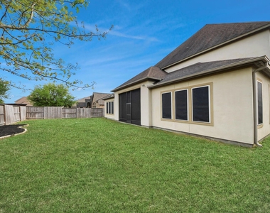 9814 Carver Drive - Photo Thumbnail 23