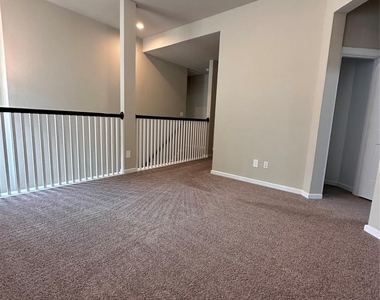 1523 Rustling Creek Drive - Photo Thumbnail 8