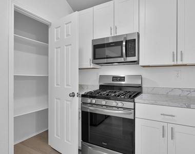 21011 Twining Rose Lane - Photo Thumbnail 6