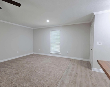 132 Oyster Creek Drive - Photo Thumbnail 10