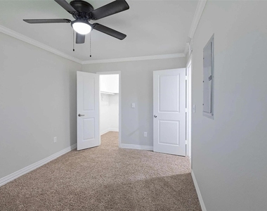 132 Oyster Creek Drive - Photo Thumbnail 15