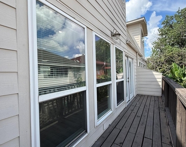 513 W Main Street - Photo Thumbnail 8