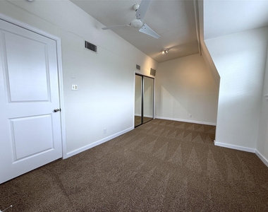 513 W Main Street - Photo Thumbnail 15