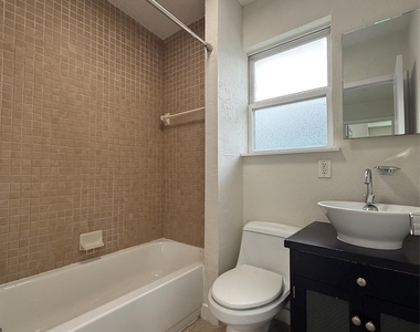 513 W Main Street - Photo Thumbnail 17