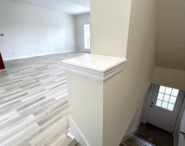 513 W Main Street - Photo Thumbnail 1