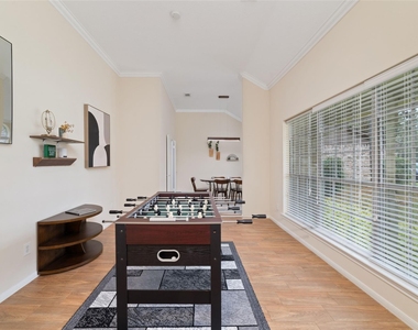 36 N Rain Forest Court - Photo Thumbnail 5