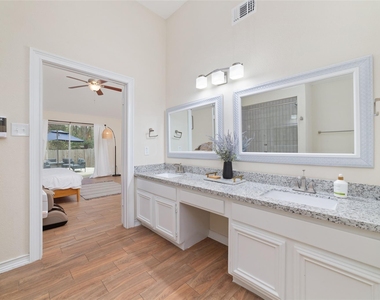 36 N Rain Forest Court - Photo Thumbnail 17