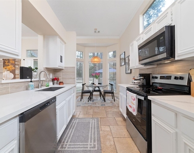 36 N Rain Forest Court - Photo Thumbnail 10