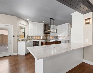 3410 Marywood Drive - Photo Thumbnail 9