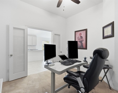 297 Scarlet Maple Way - Photo Thumbnail 8
