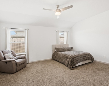 29518 Gordon Sevilla Street - Photo Thumbnail 14