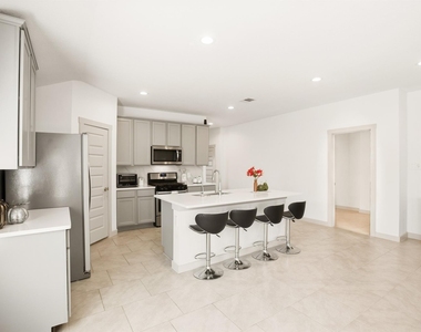 29518 Gordon Sevilla Street - Photo Thumbnail 5