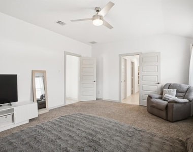 29518 Gordon Sevilla Street - Photo Thumbnail 16