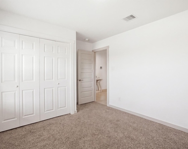 29518 Gordon Sevilla Street - Photo Thumbnail 24