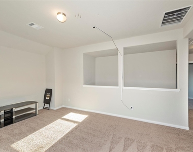 3544 Wooded Lane - Photo Thumbnail 15