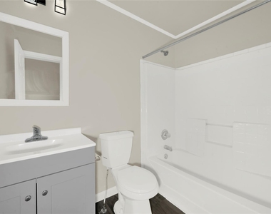 6819 Crestmont St - Photo Thumbnail 8