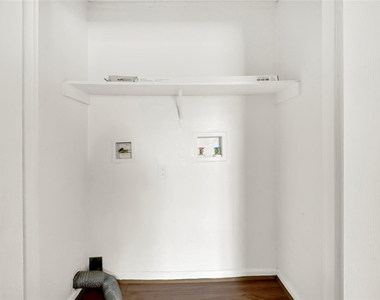 6819 Crestmont St - Photo Thumbnail 7
