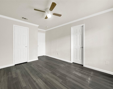 6819 Crestmont St - Photo Thumbnail 14