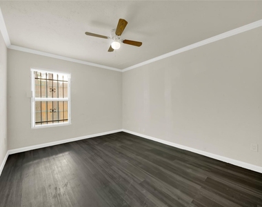 6819 Crestmont St - Photo Thumbnail 13