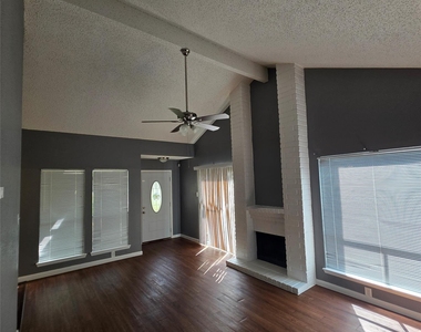 23535 Tree House Lane - Photo Thumbnail 8