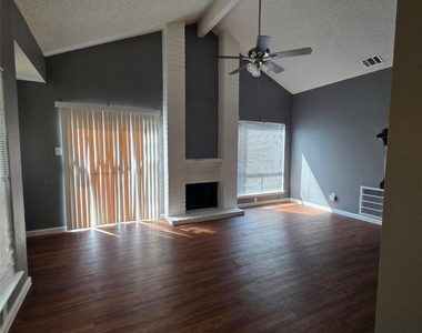 23535 Tree House Lane - Photo Thumbnail 9