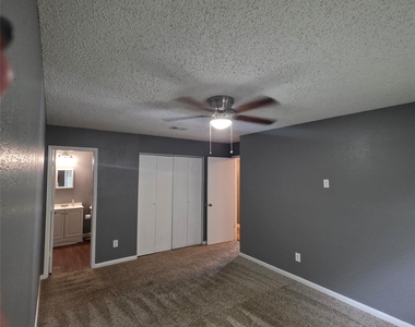 23535 Tree House Lane - Photo Thumbnail 14