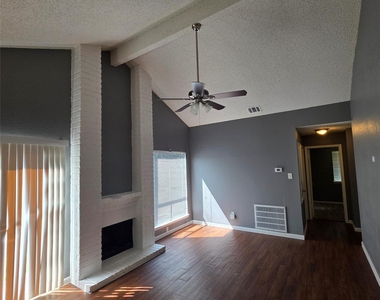 23535 Tree House Lane - Photo Thumbnail 11