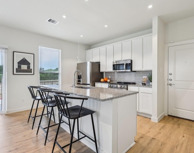 631 Canvas Ave - Photo Thumbnail 7