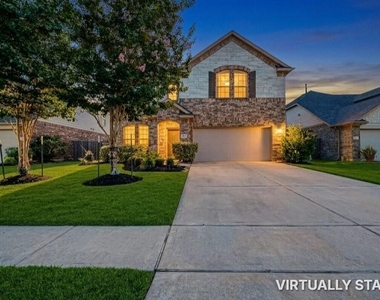 223 Sintra Lake Way - Photo Thumbnail 2