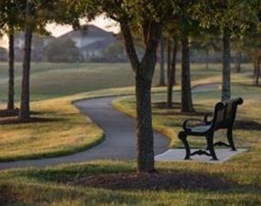 223 Sintra Lake Way - Photo Thumbnail 41