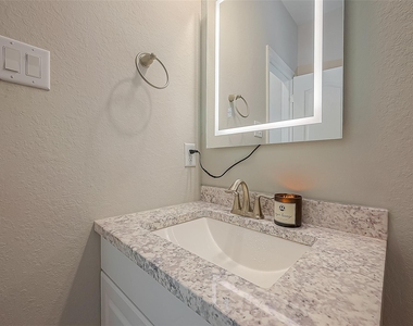 223 Sintra Lake Way - Photo Thumbnail 15