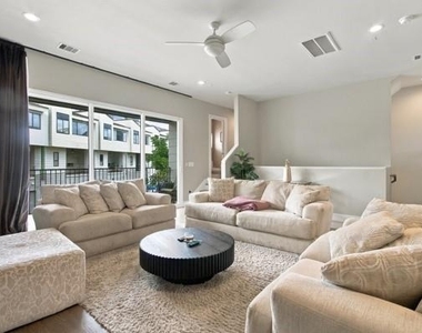 2124 Dennis Street - Photo Thumbnail 2