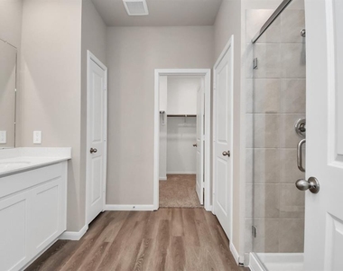 5810 Linda Cove Lane - Photo Thumbnail 18