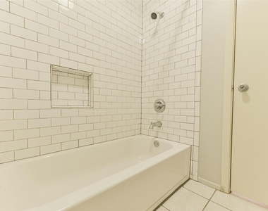 16606 Burlcreek - Photo Thumbnail 32
