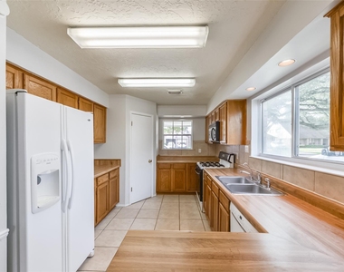16606 Burlcreek - Photo Thumbnail 19