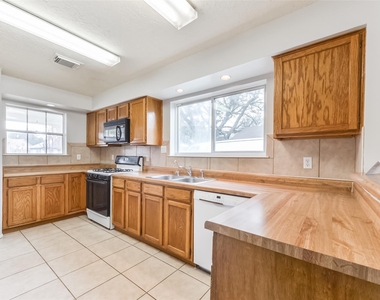 16606 Burlcreek - Photo Thumbnail 18