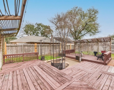 16606 Burlcreek - Photo Thumbnail 39