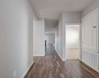 10133 Pappas Drive - Photo Thumbnail 7
