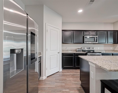 10133 Pappas Drive - Photo Thumbnail 17