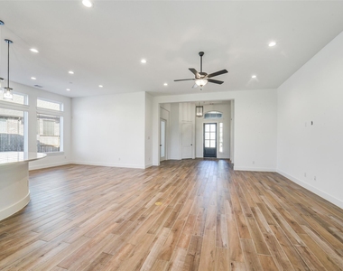 1703 Rosings Way - Photo Thumbnail 10