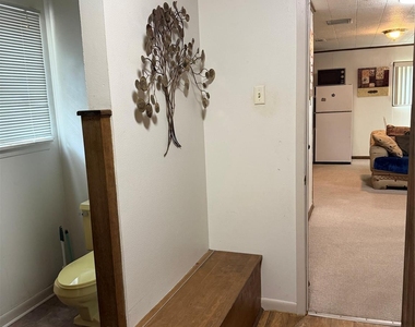 1906 Amy Drive - Photo Thumbnail 6